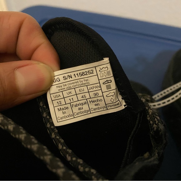 UGG Men's Black Sneakers - Picture 9 of 9